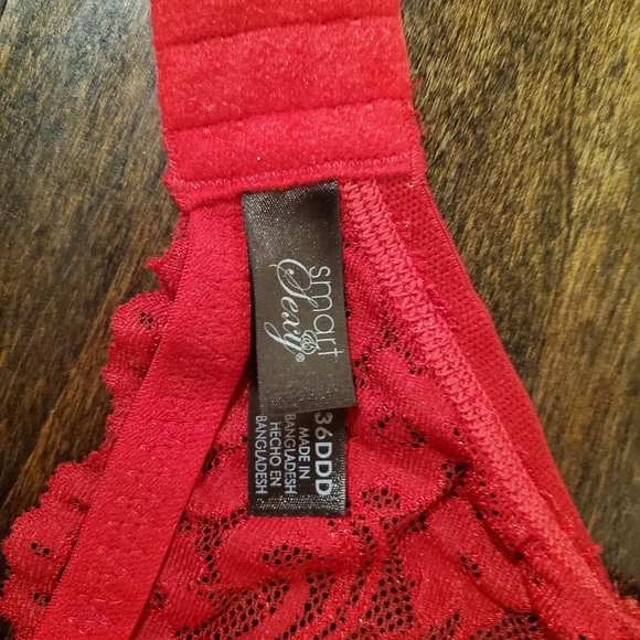 Red Lace Unlined Bra (36DDD) - Picture 3 of 4